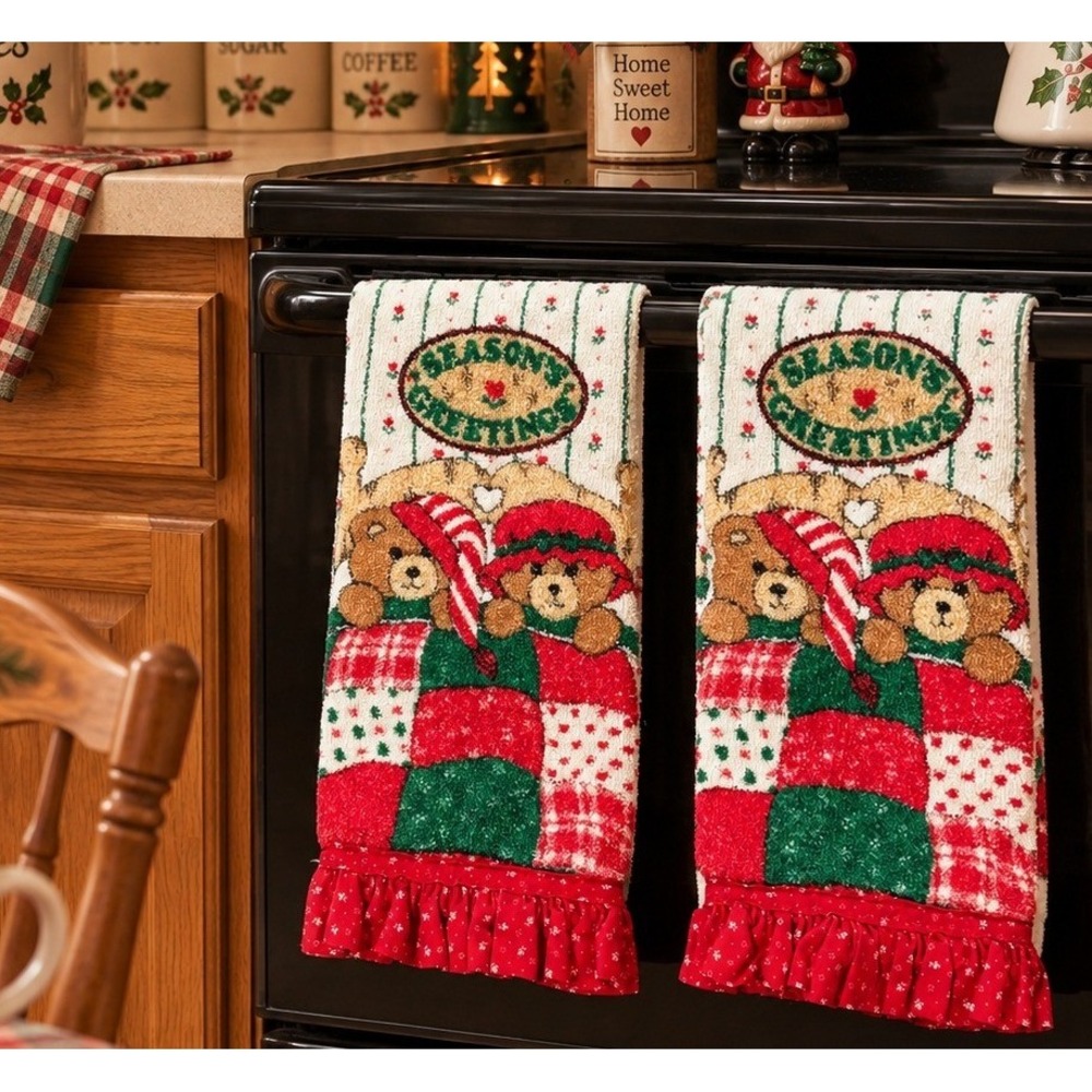 Vintage Christmas Kitchen Towels Red Green Seasons Greetings Bears Set 2 90s 80s
